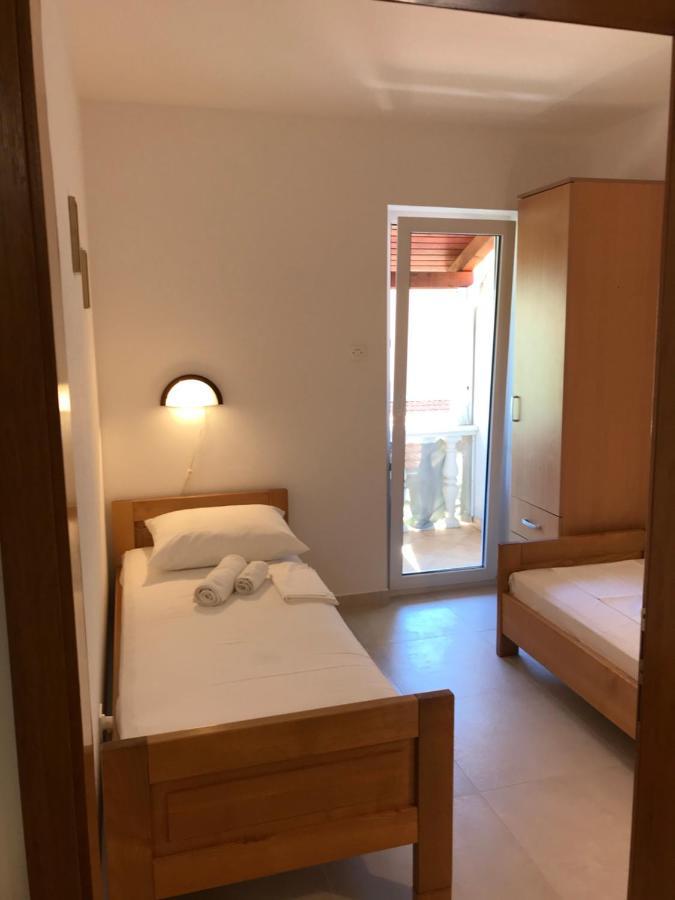 Bava Apartment Ugljan Ngoại thất bức ảnh